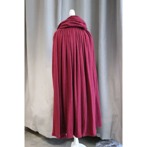 Vtg Deep Red Wool 1960s Valentino Boutique Set Includes Dress, Cape, And Turban - Picture 8 of 10